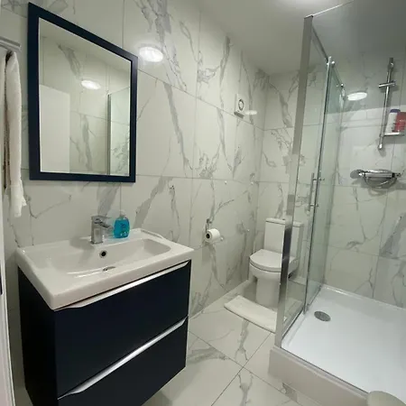 Camden Town Apartment London Room photo